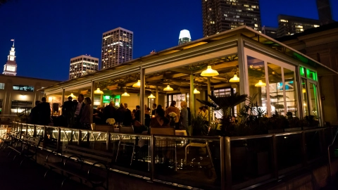 Desktop banner element 0