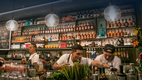 Desktop banner element 1