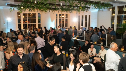 Desktop banner element 2