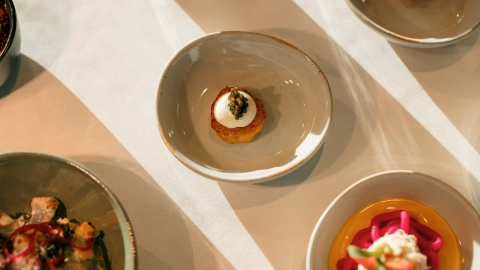 Desktop banner element 2